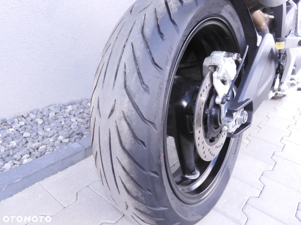 Ducati 696 - 11