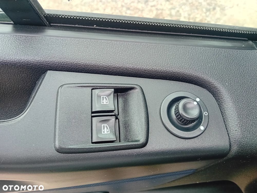 Renault Trafic - 21