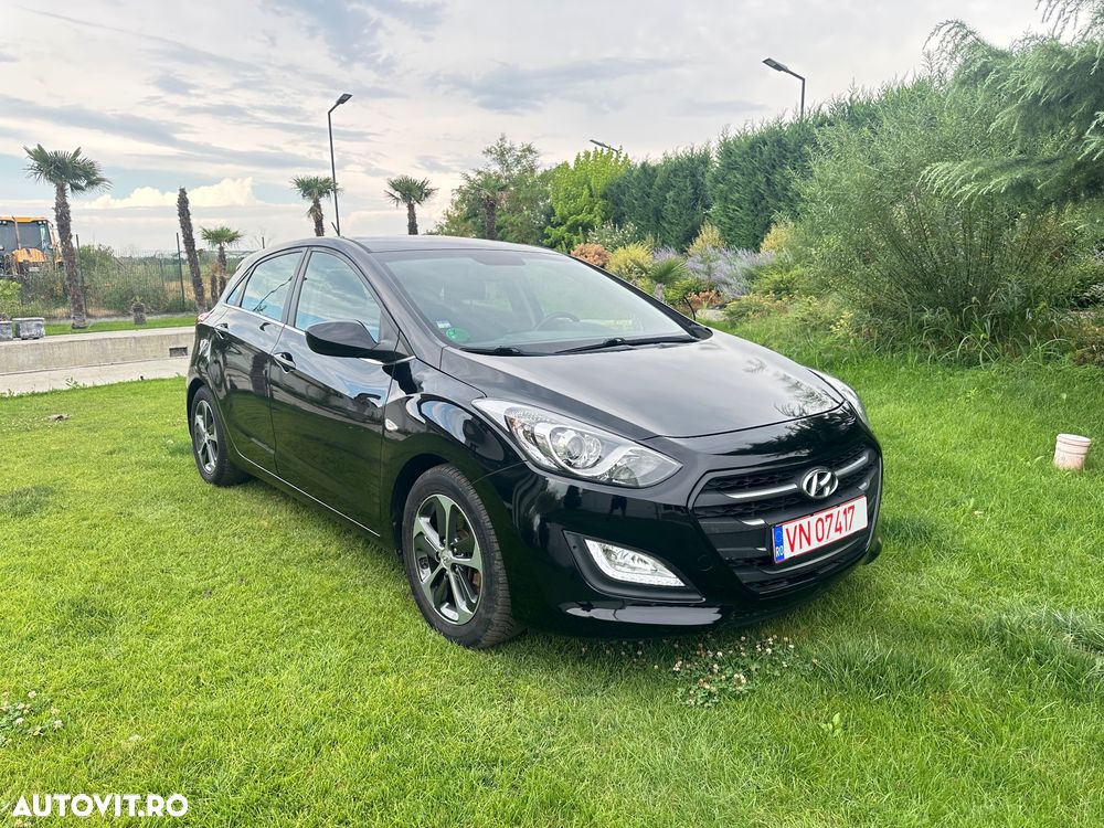 Hyundai i30 1.6 CRDI blue Style - 2
