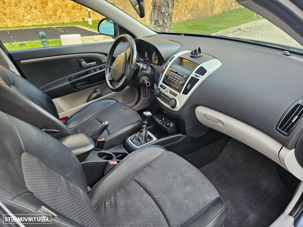 Kia Ceed SW 1.6 CRDi TX ISG - 15