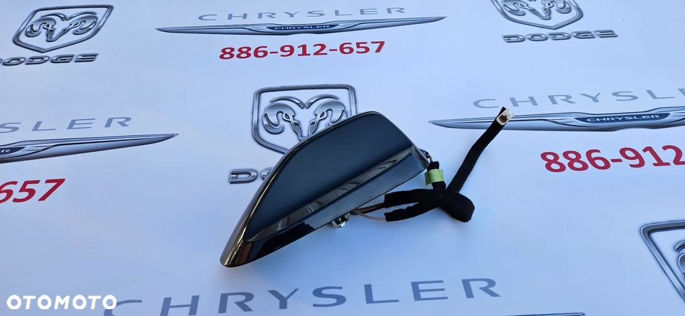 Chrysler Pacifica 2016- Antena GPS Antena dachowa płetwa moduł anteny P6DE46AXRAA KOLOR PXR - 2