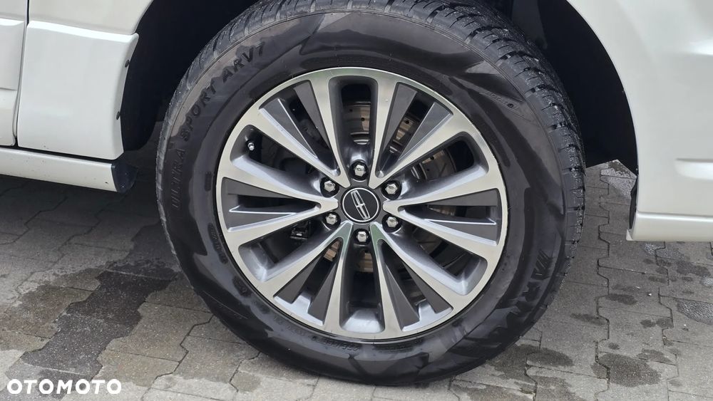 Lincoln Navigator - 25
