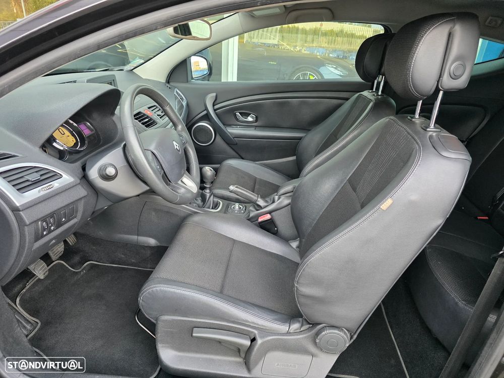Renault Mégane Coupe 1.5 dCi Dynamique S - 9
