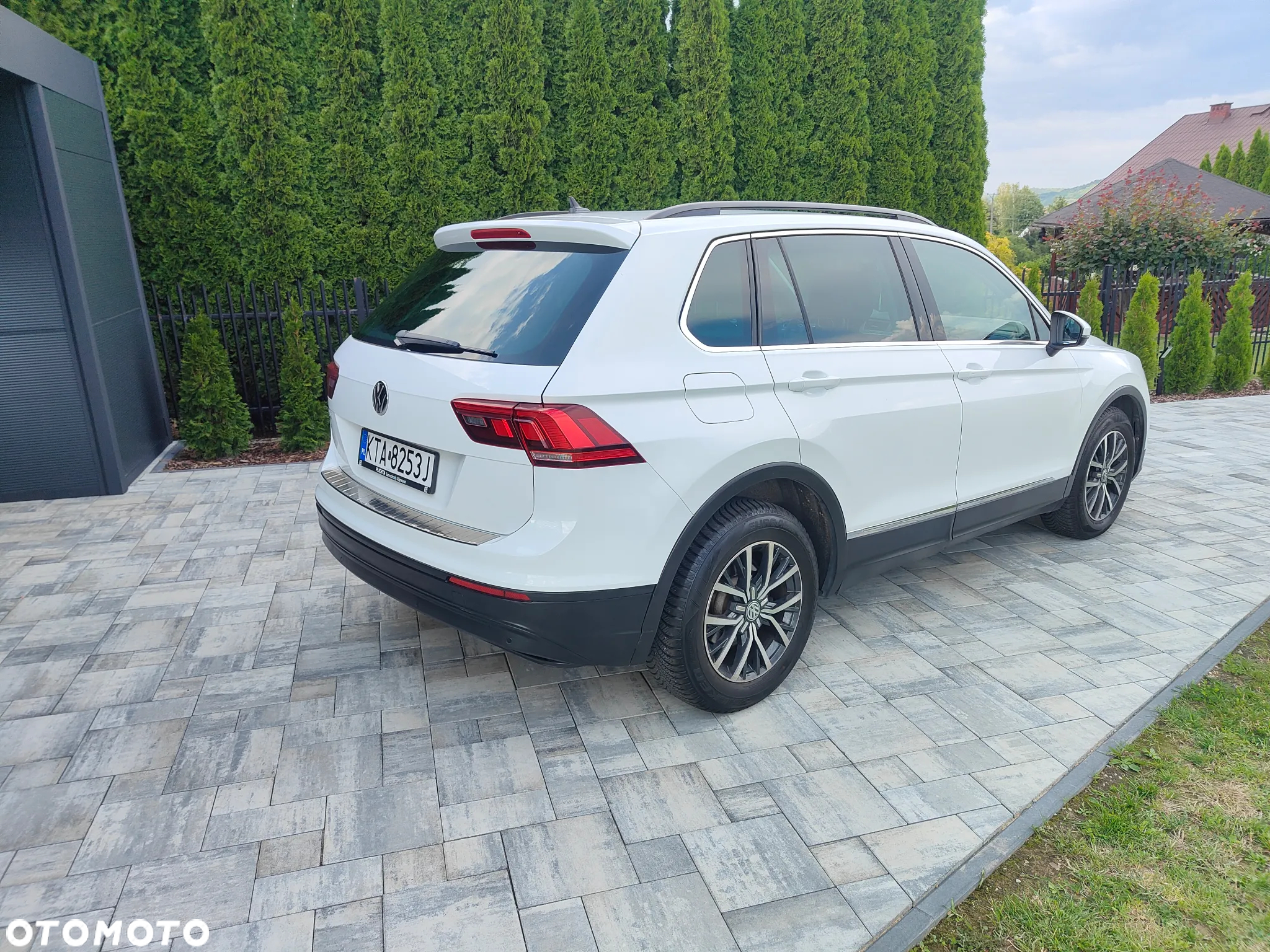 Volkswagen Tiguan - 5