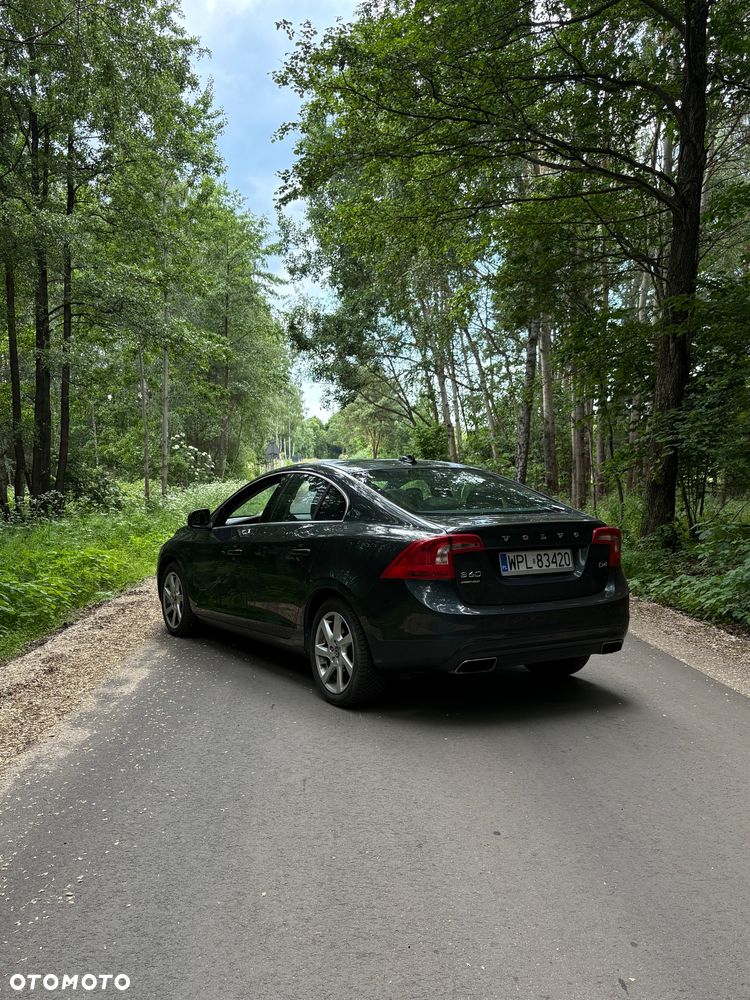 Volvo S60 D4 Drive-E Momentum - 18