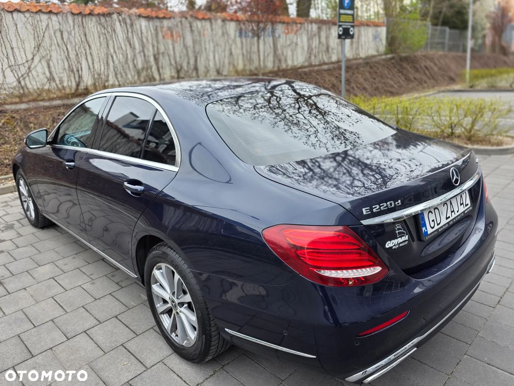 Mercedes-Benz Klasa E - 16