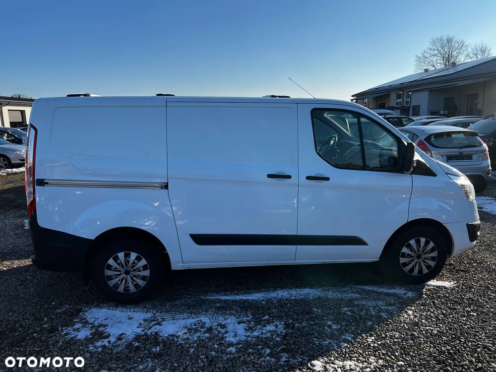 Ford Transit Custom - 11