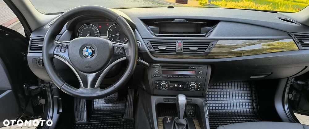 BMW X1 sDrive18i Sport Line - 8