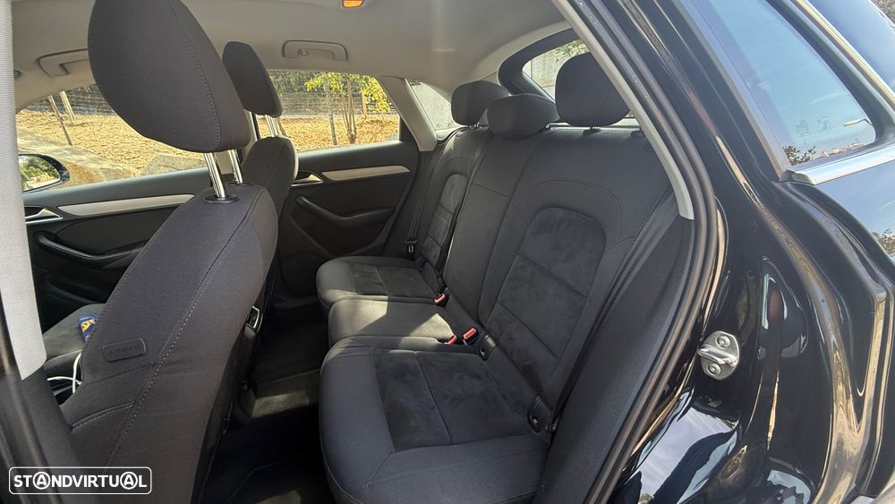 Audi Q3 2.0 TDI quattro Business Line S-line S-tronic - 20