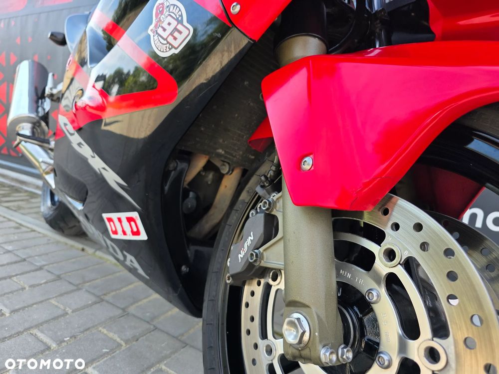 Honda CBR - 27