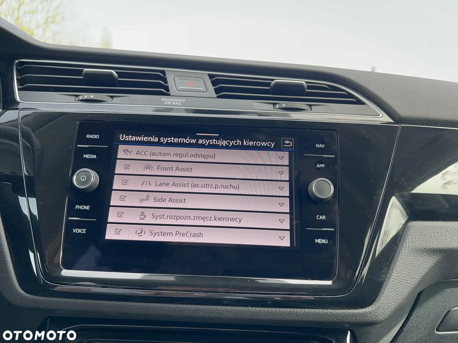 Volkswagen Touran 1.5 TSI EVO Highline - 26
