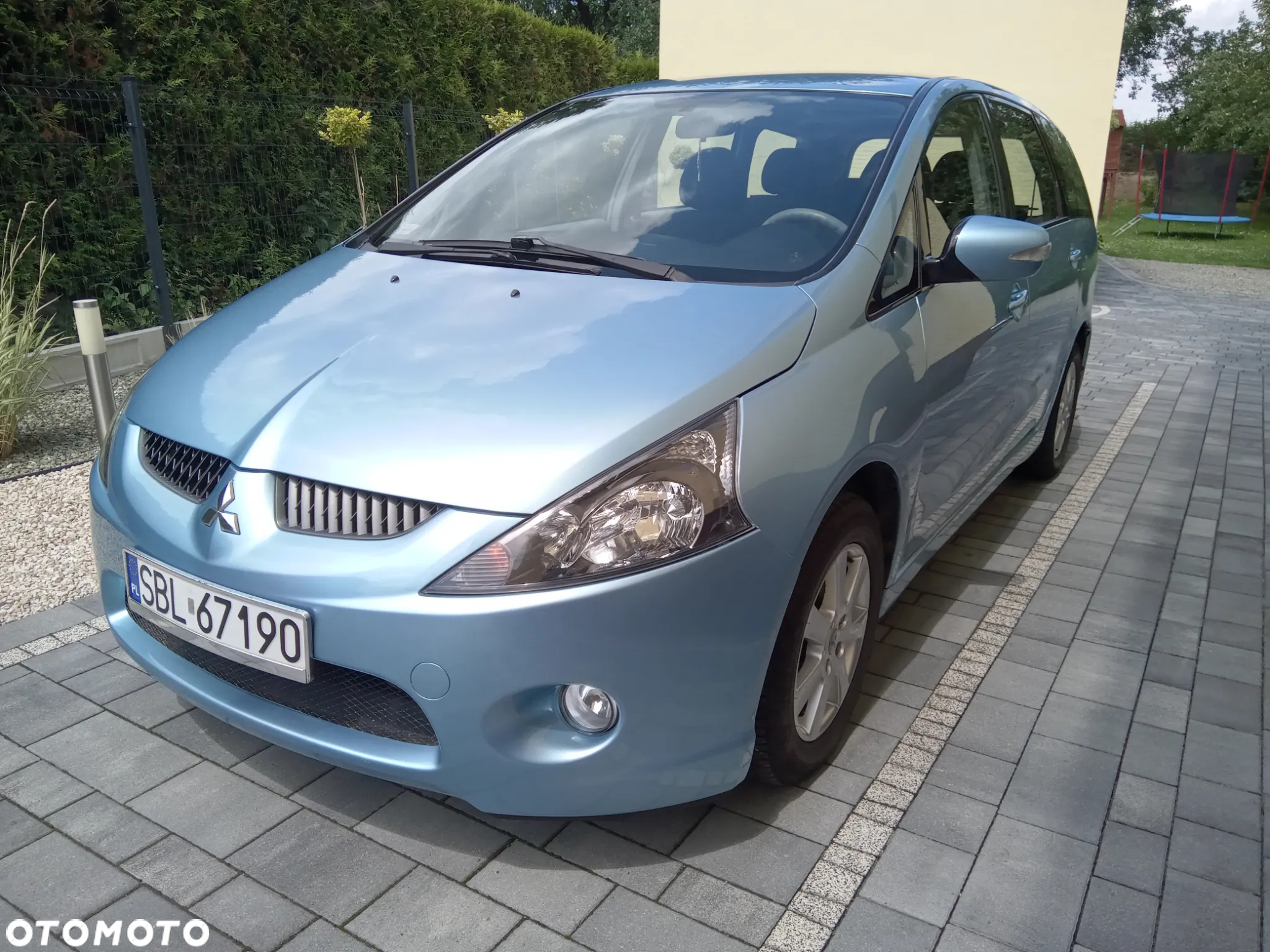 Mitsubishi Grandis - 6