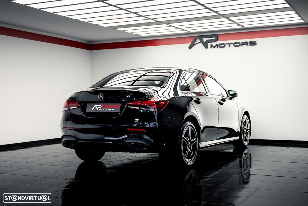 Mercedes-Benz A 250 Limousine e AMG Line - 9