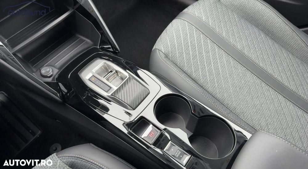 Peugeot 208 Hybrid 145 e-DSC6 Allure - 13