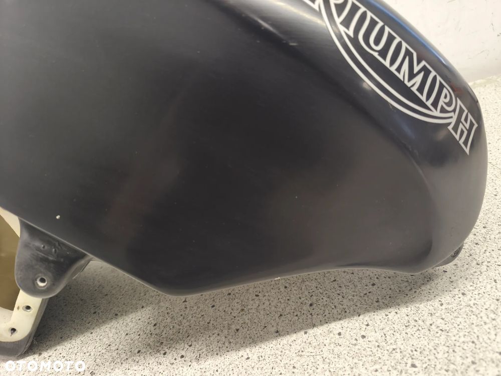Bak, zbiornik paliwa Triumph Daytona 955i 955 - 7