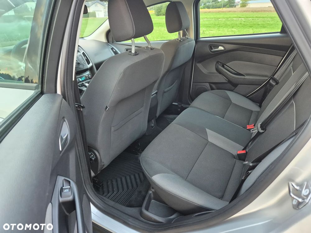 Ford Focus - 8