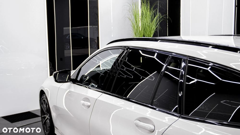 BMW Seria 3 320i Sport Line - 14