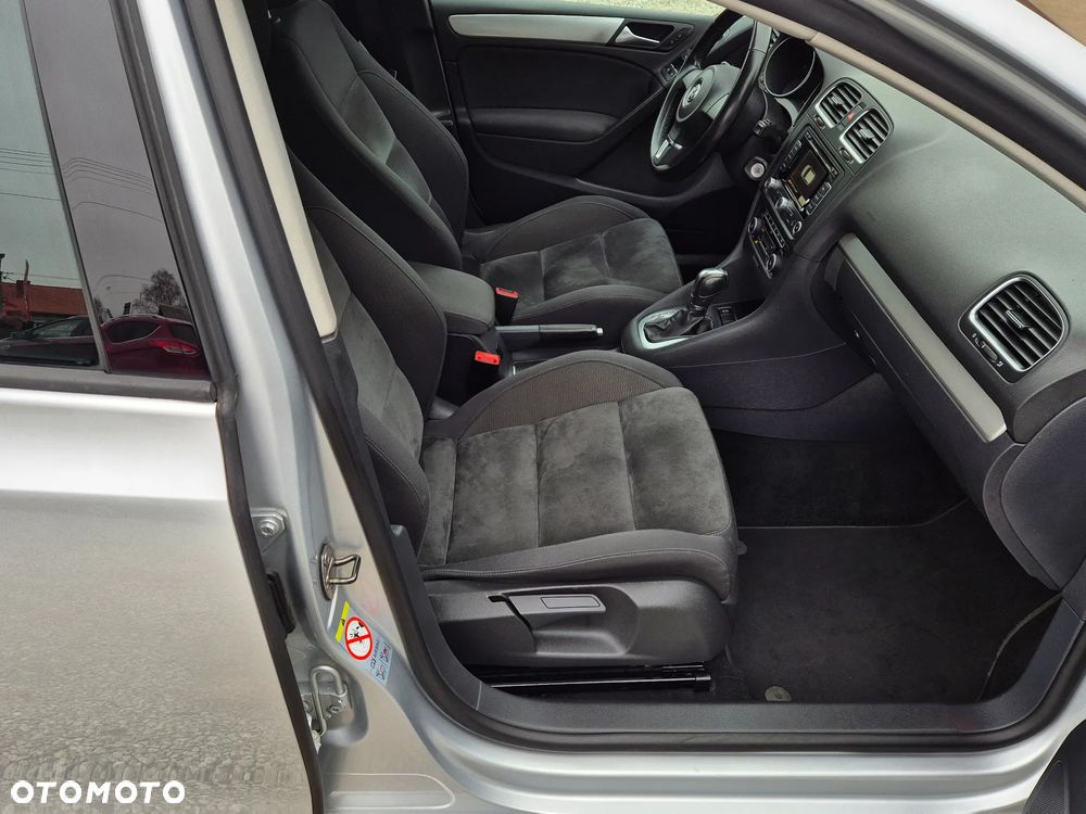 Volkswagen Golf 2.0 TDI DPF DSG Highline - 26