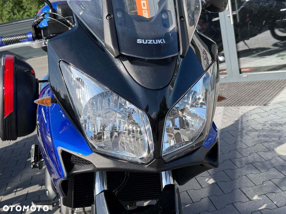 Suzuki V-STROM - 18