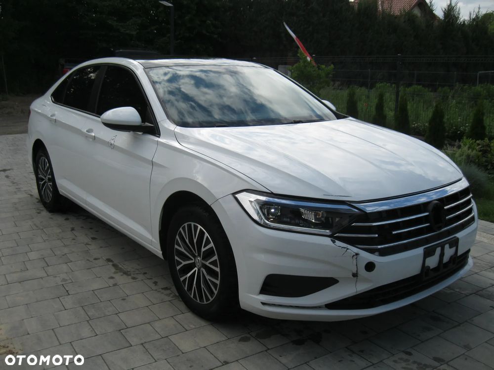 Volkswagen Jetta - 7