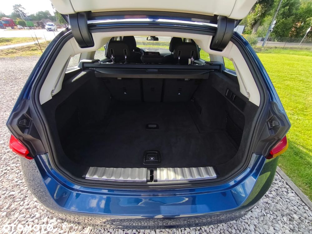 BMW Seria 3 318d - 22