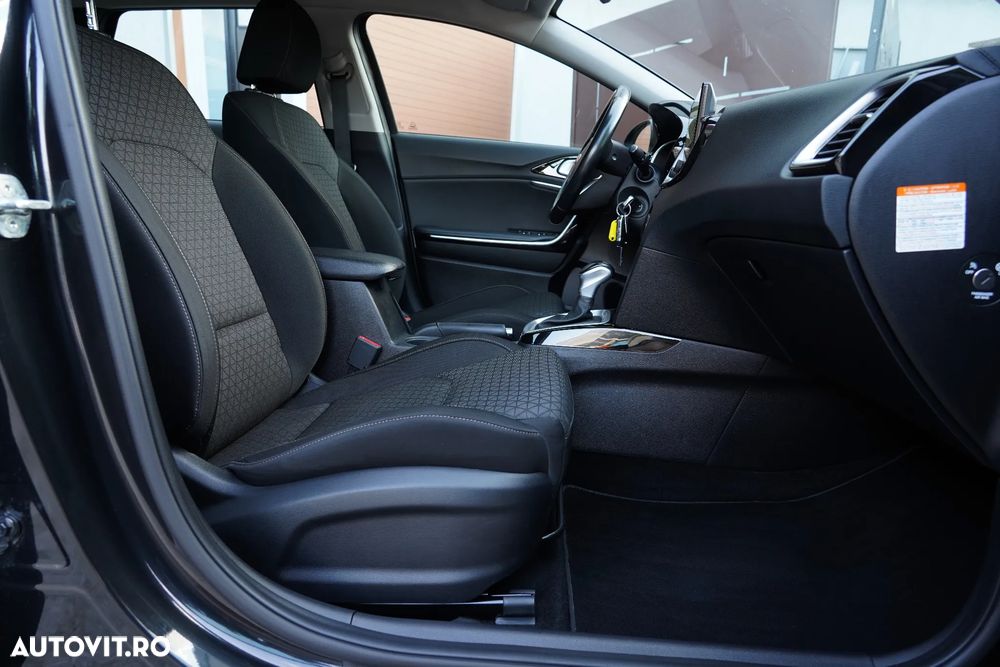 Kia Ceed 1.6 CRDi 136 DCT ISG Spirit - 9