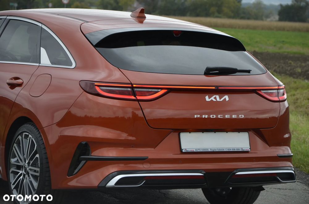 Kia ProCeed 1.5 T-GDI DCT7 OPF GT LINE - 11