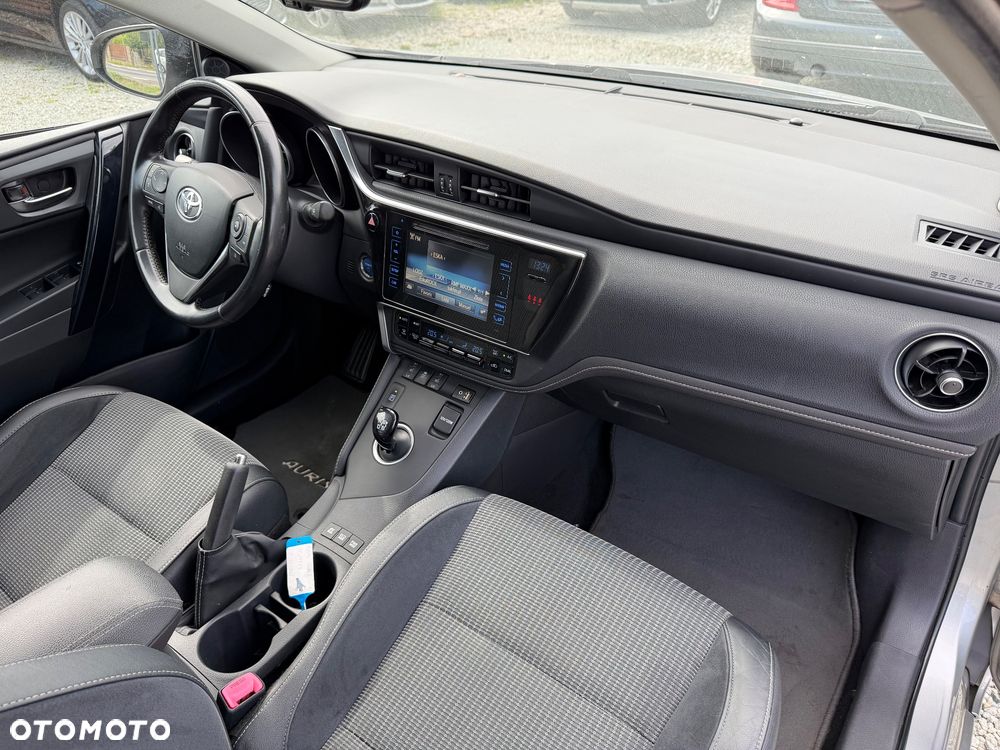Toyota Auris - 38