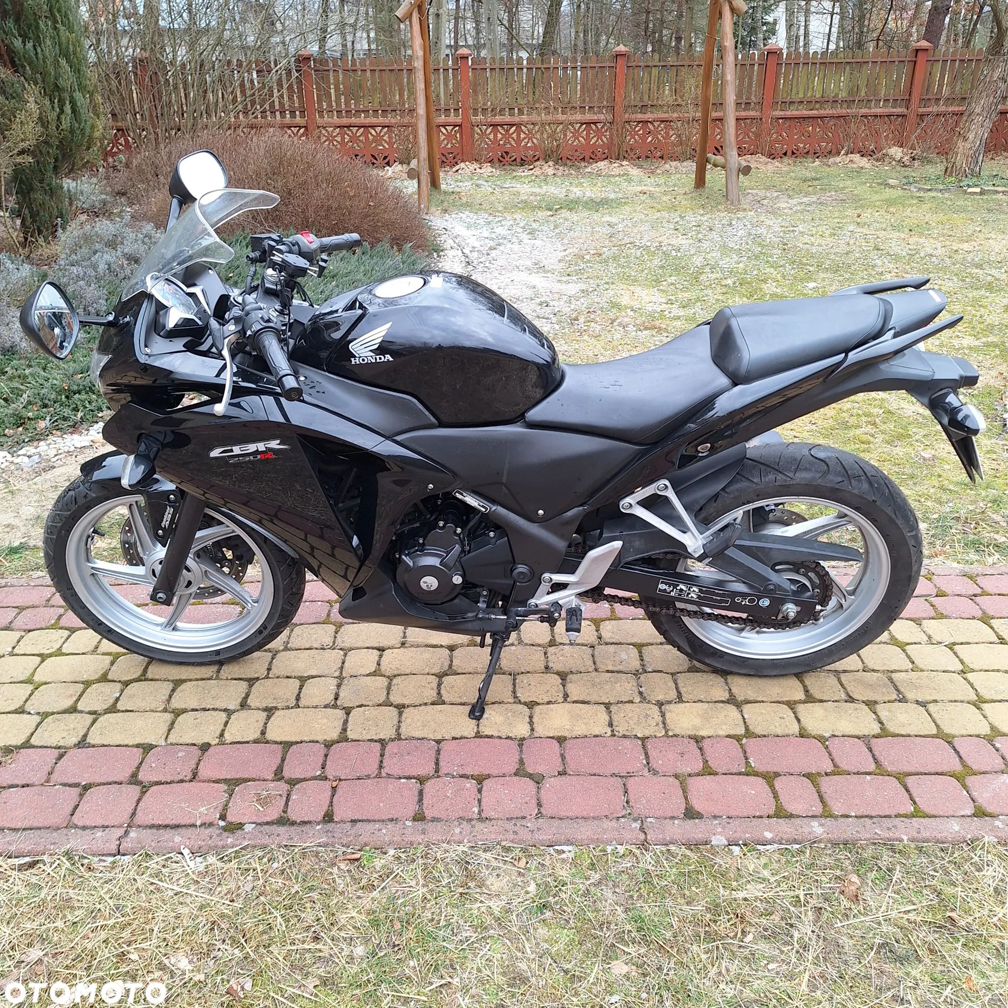 Honda CBR - 1