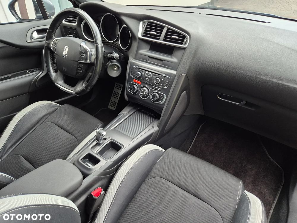Citroen Ds4 2011 photo 2