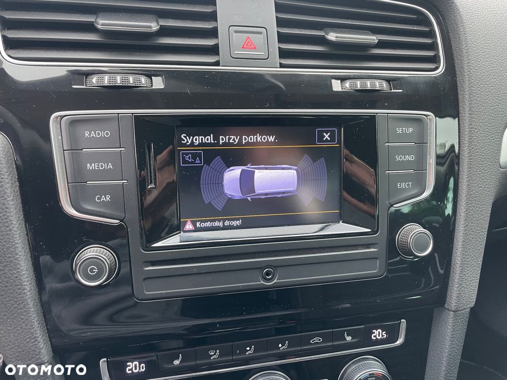 Volkswagen Golf 1.6 TDI BlueMotion Technology Cup - 29