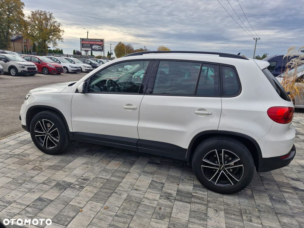 Volkswagen Tiguan - 12