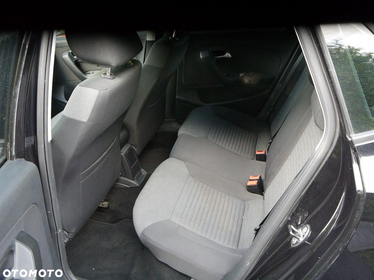 Volkswagen Polo 1.4 16V Comfortline - 24
