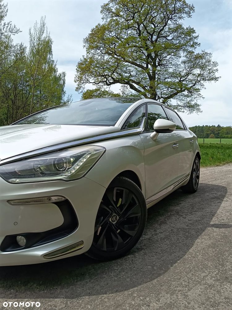 Citroën DS5 HDi 165 SportChic - 2