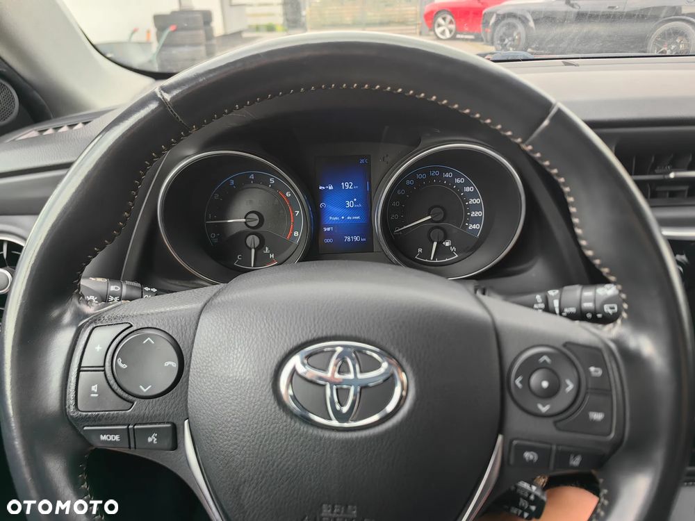 Toyota Auris 1.2 Turbo Edition S+ - 12