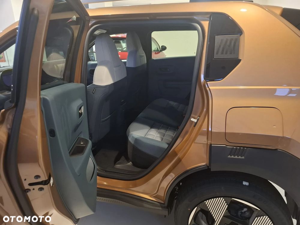 Fiat Grande Panda 1.2 mHEV La Prima eDCT - 10