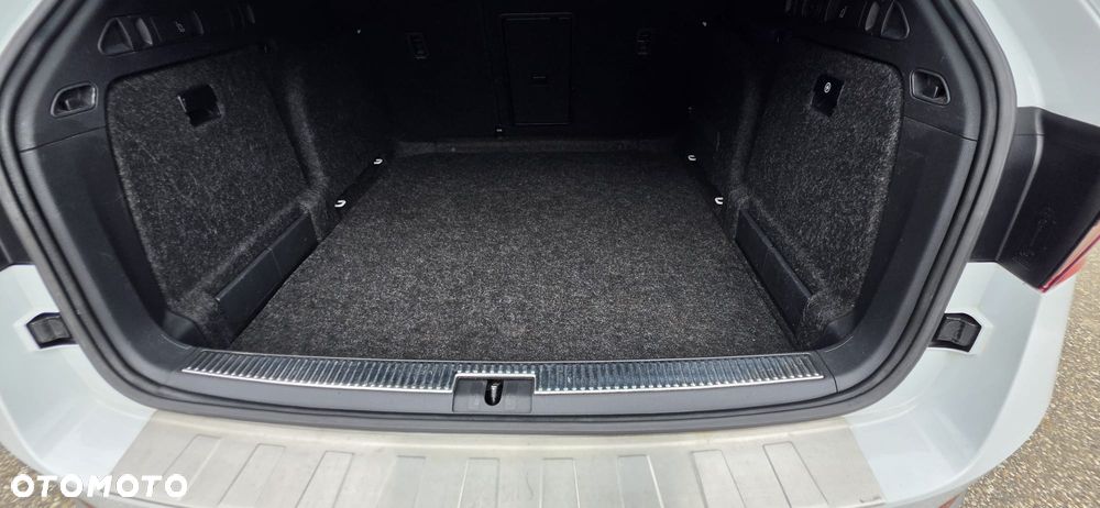 Skoda Superb 2.0 TDI SCR 4x4 Scout DSG - 28