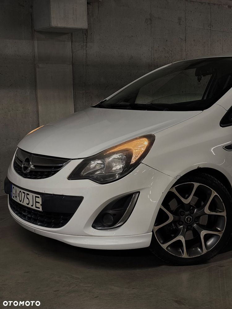 Opel Corsa 1.6 Turbo OPC - 3
