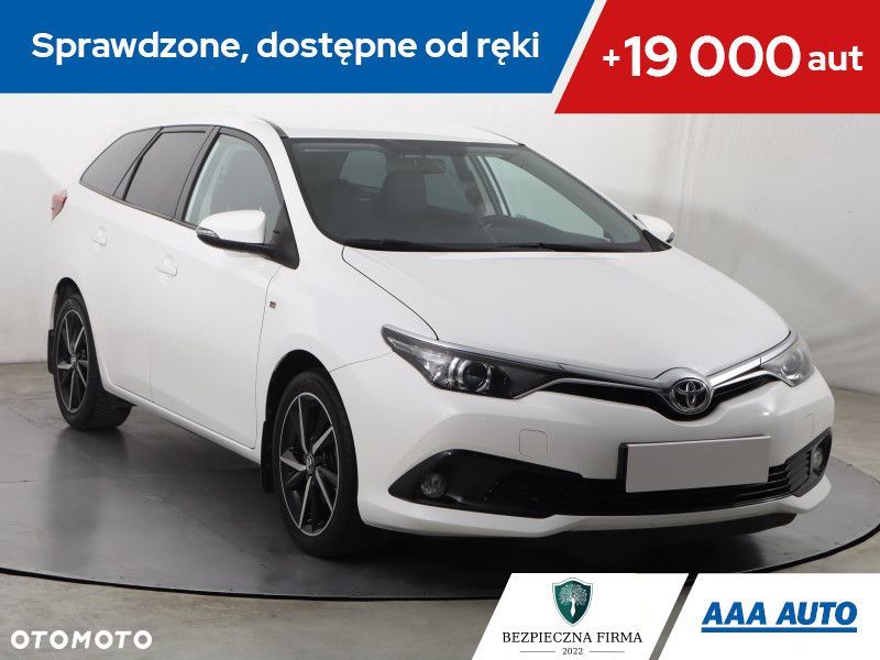 Toyota Auris - 2