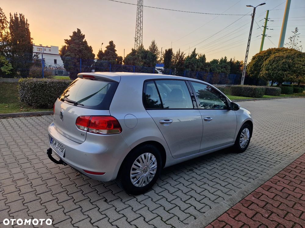 Volkswagen Golf - 8