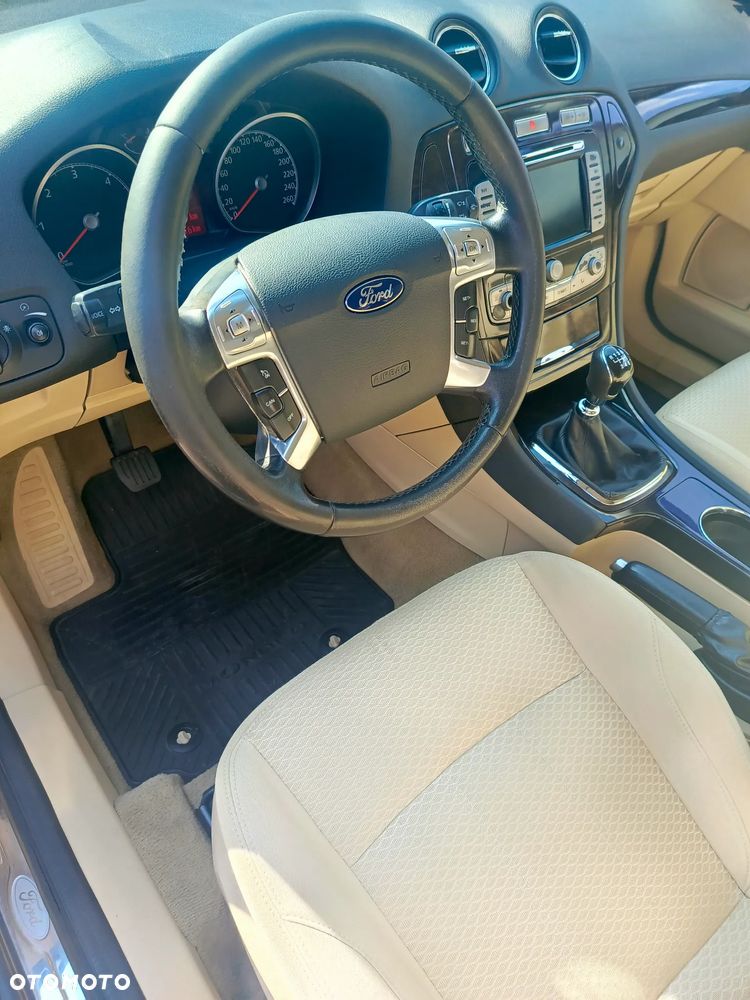 Ford Mondeo 1.8 TDCi Ghia - 8