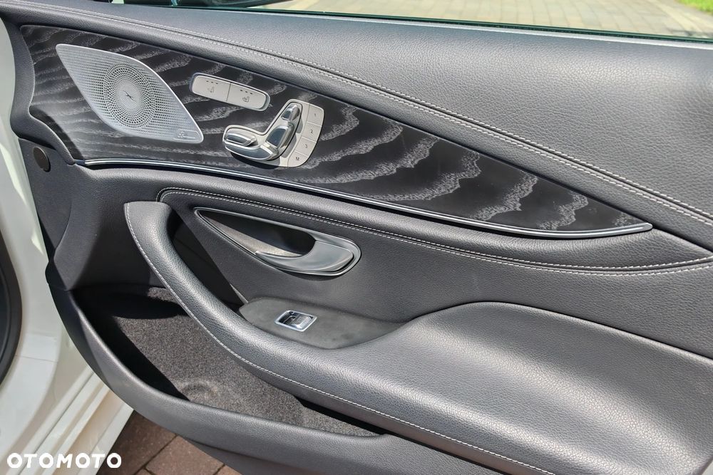 Mercedes-Benz CLS 220 d AMG - 11