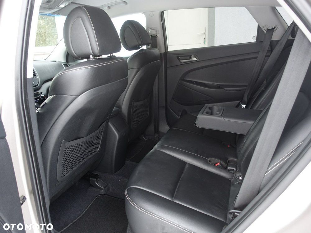 Hyundai Tucson 1.6 GDi 2WD Pure - 16