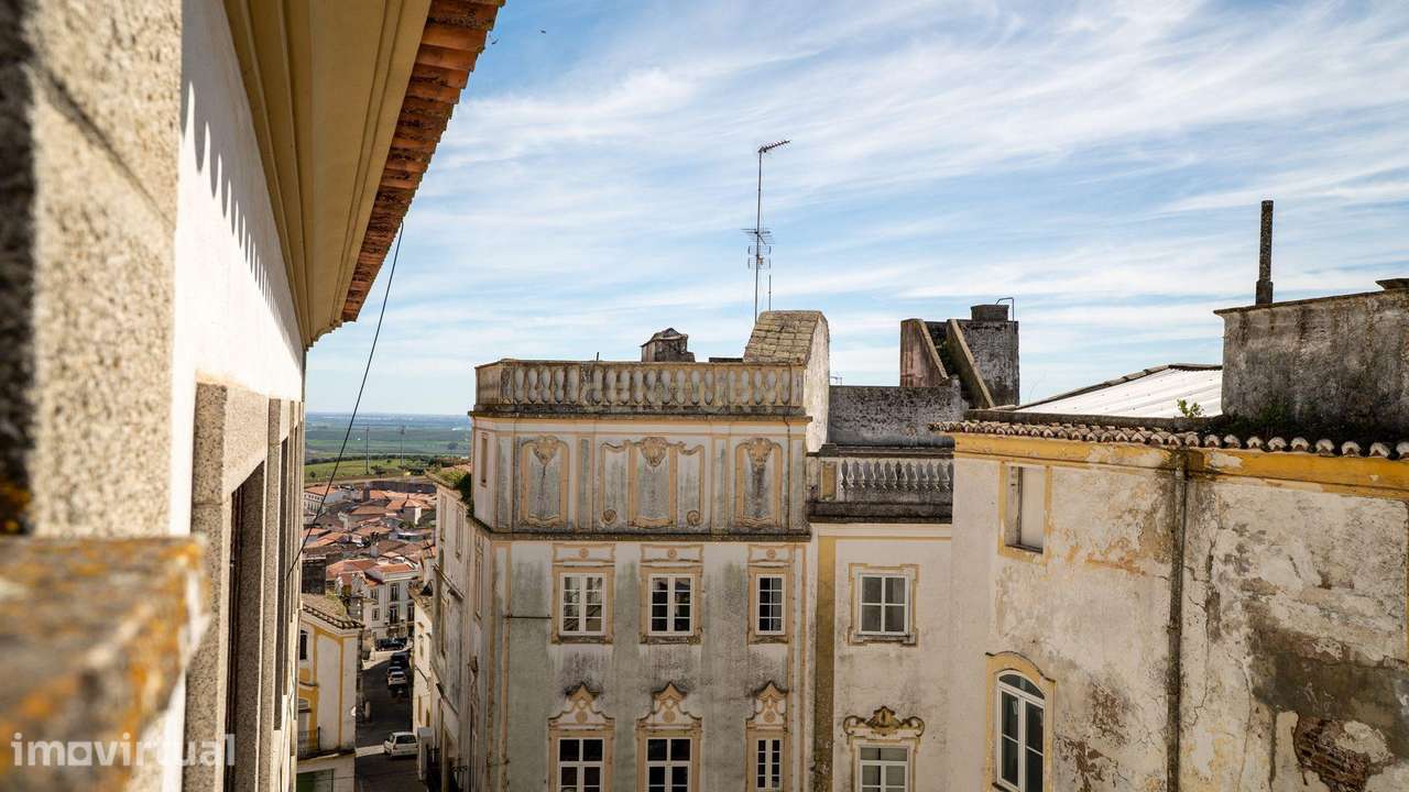 Prédio no centro de Elvas - Grande imagem: 3/35
