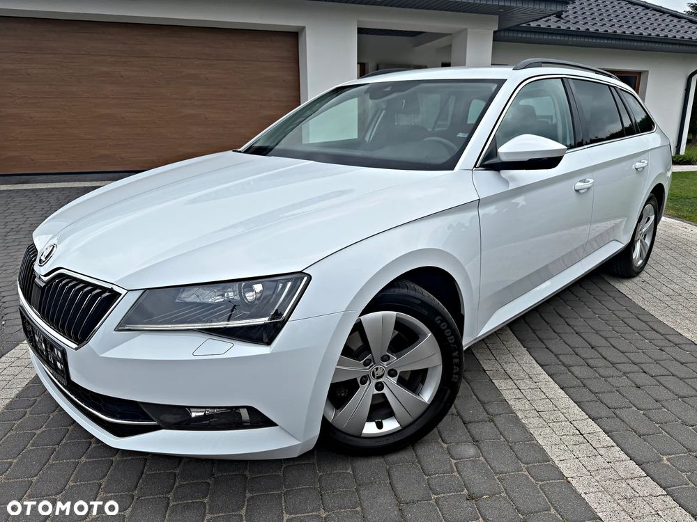 Skoda Superb 2.0 TDI DSG Style - 2