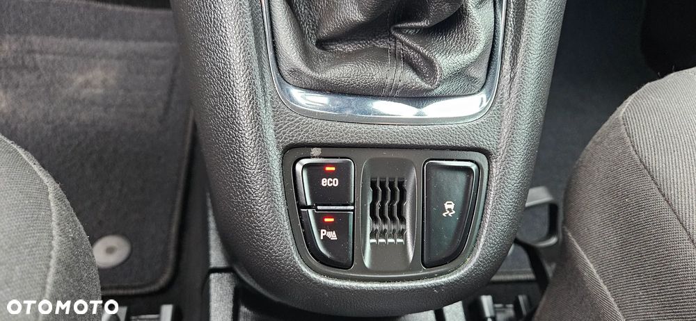 Opel Zafira Tourer 1.4 Turbo ecoFLEX Start/Stop Innovation - 25