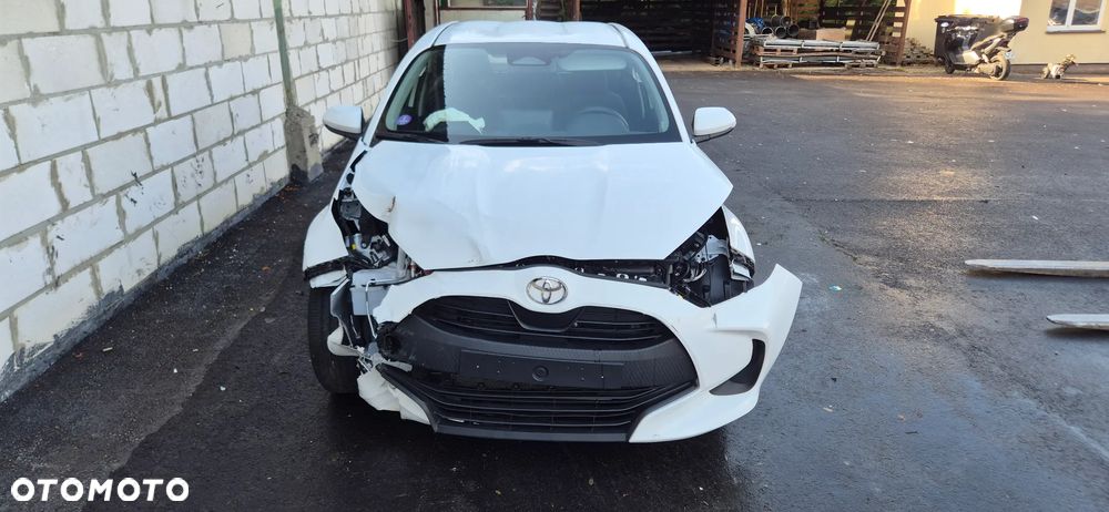 Toyota Yaris - 2