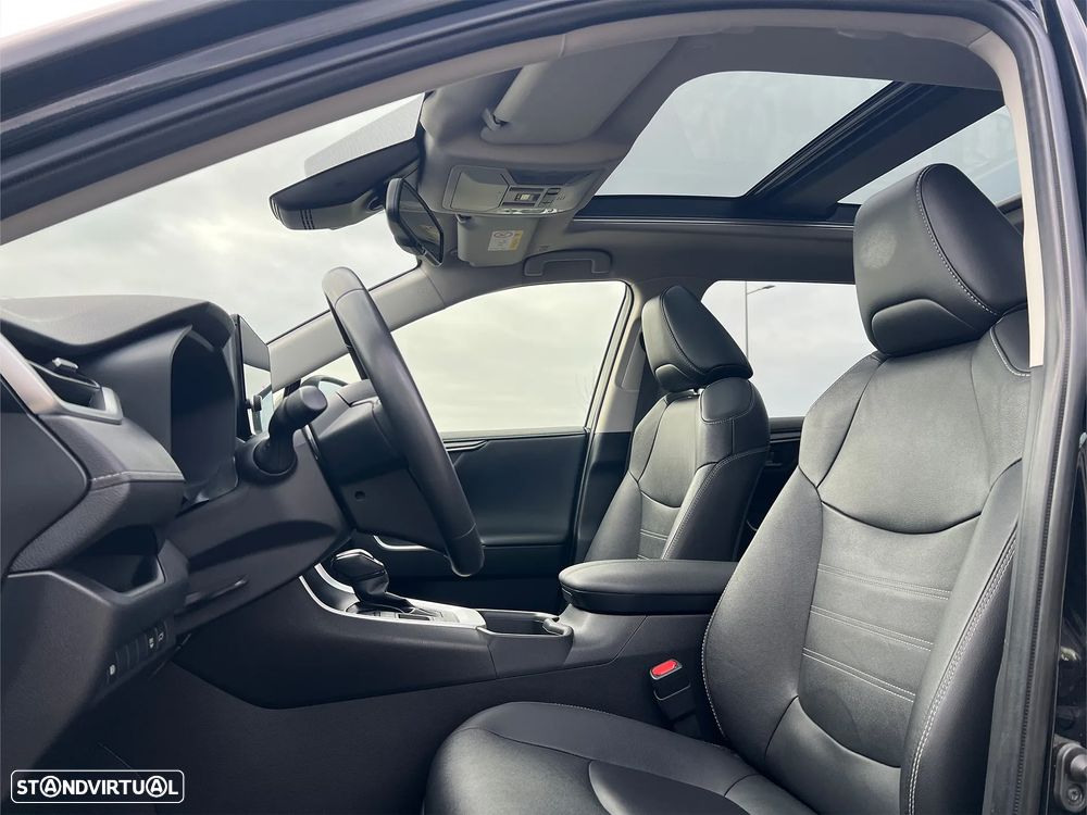 Toyota RAV4 2.5 HDF Exclusive - 13