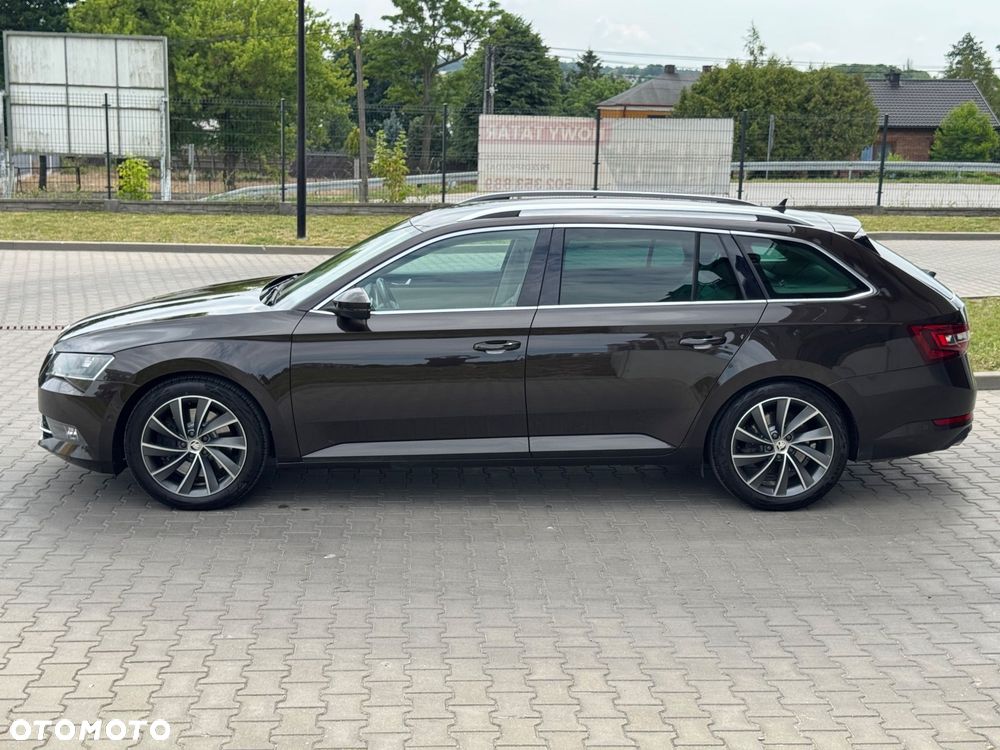 Skoda Superb 2.0 TSI 4x4 L&K DSG - 8