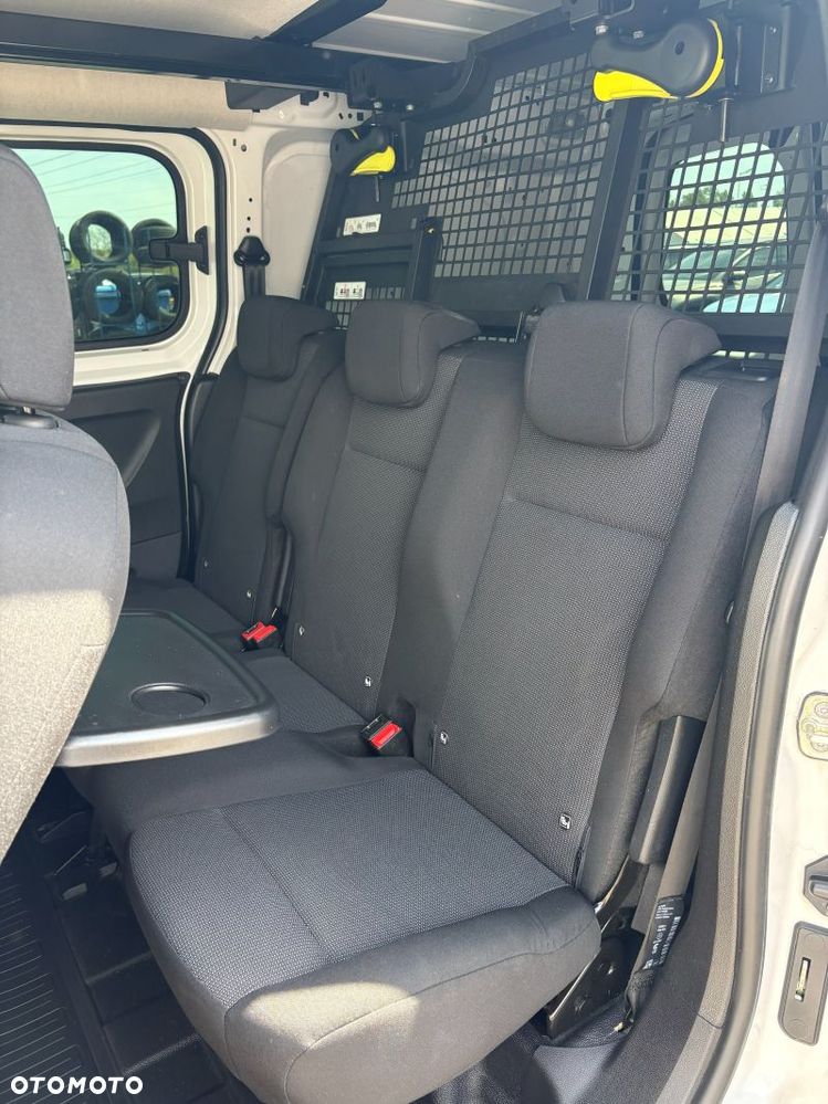 Toyota Proace City - 26